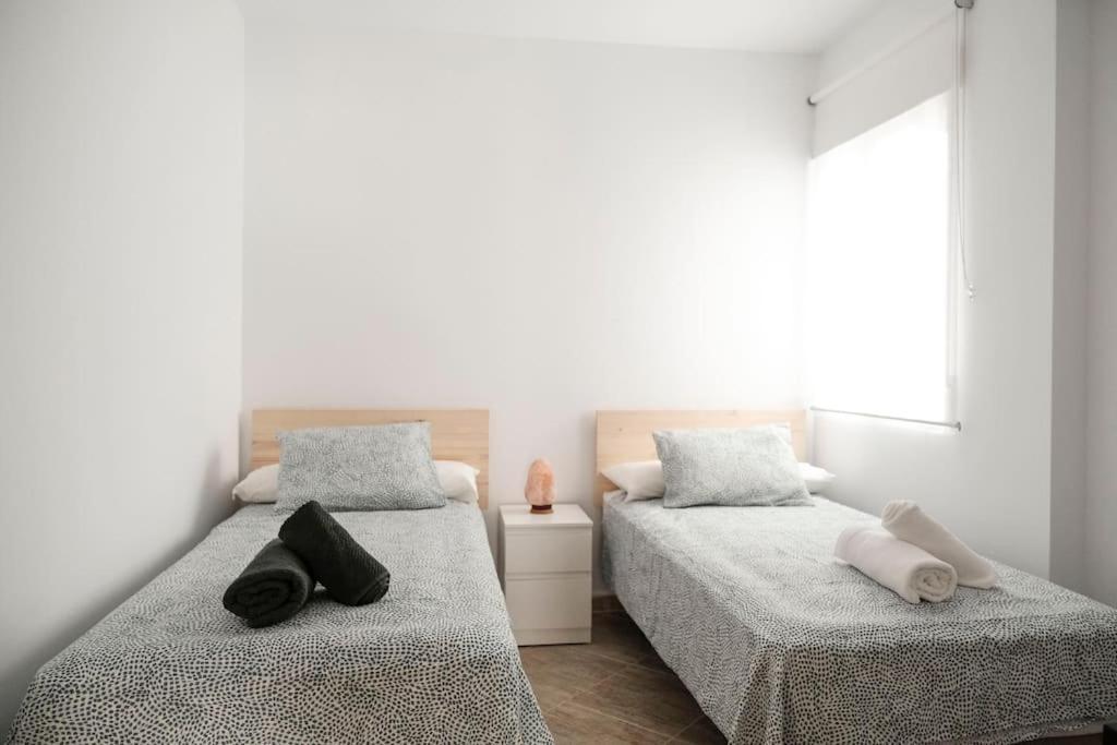 Apartamento A 100M Del Ayuntamiento Huelva Exterior foto