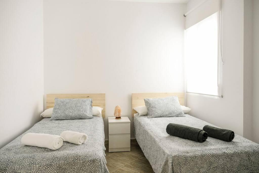 Apartamento A 100M Del Ayuntamiento Huelva Exterior foto